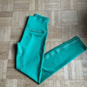 Alo Yoga 7/8 Airlift Leggings Lettuce Green Size XS